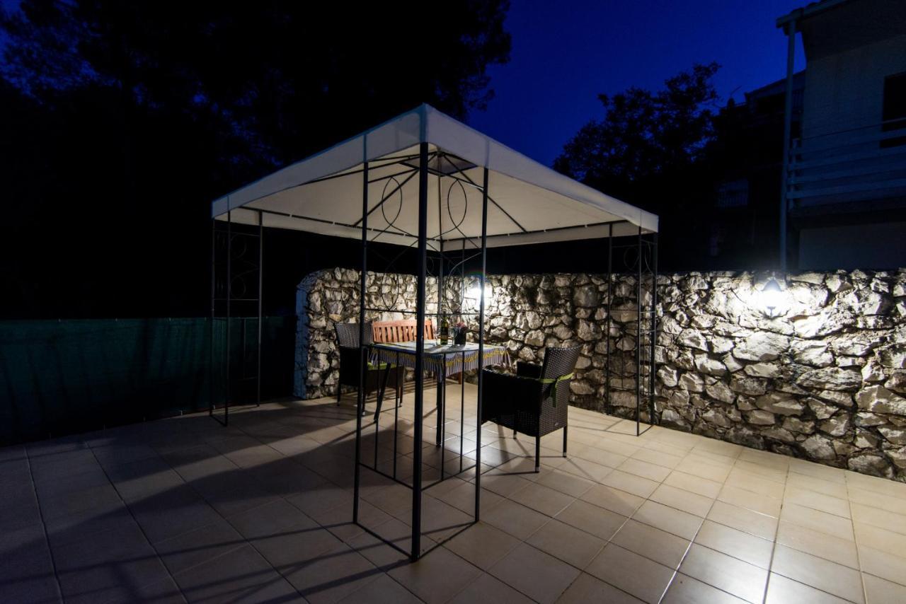 Holidays Apartments Slanada With Terrace And Sea View, Near The Beach & Town Trogir, Free Parking, Quiet Place On Peninsula Ciovo Εξωτερικό φωτογραφία