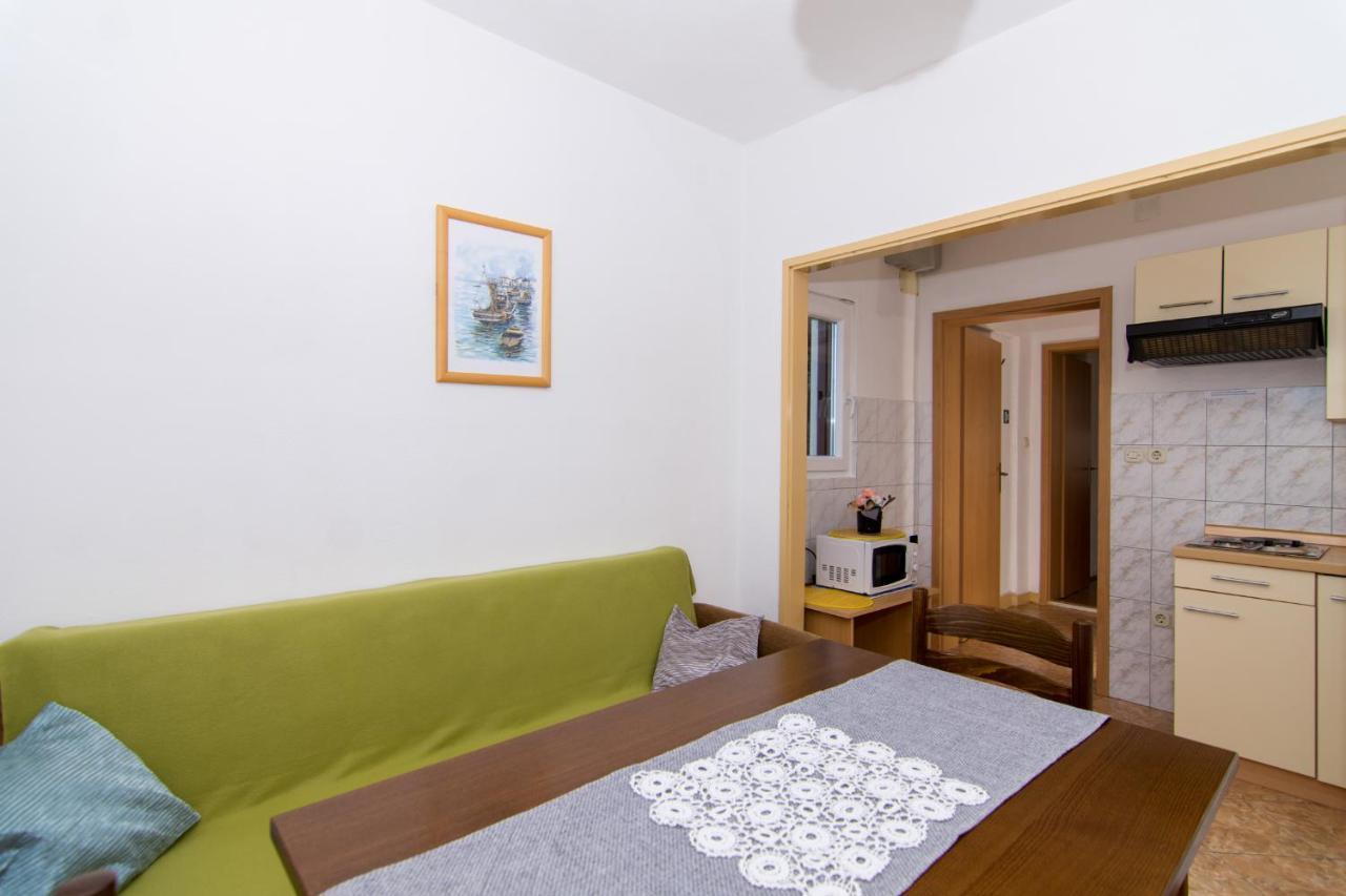 Holidays Apartments Slanada With Terrace And Sea View, Near The Beach & Town Trogir, Free Parking, Quiet Place On Peninsula Ciovo Εξωτερικό φωτογραφία