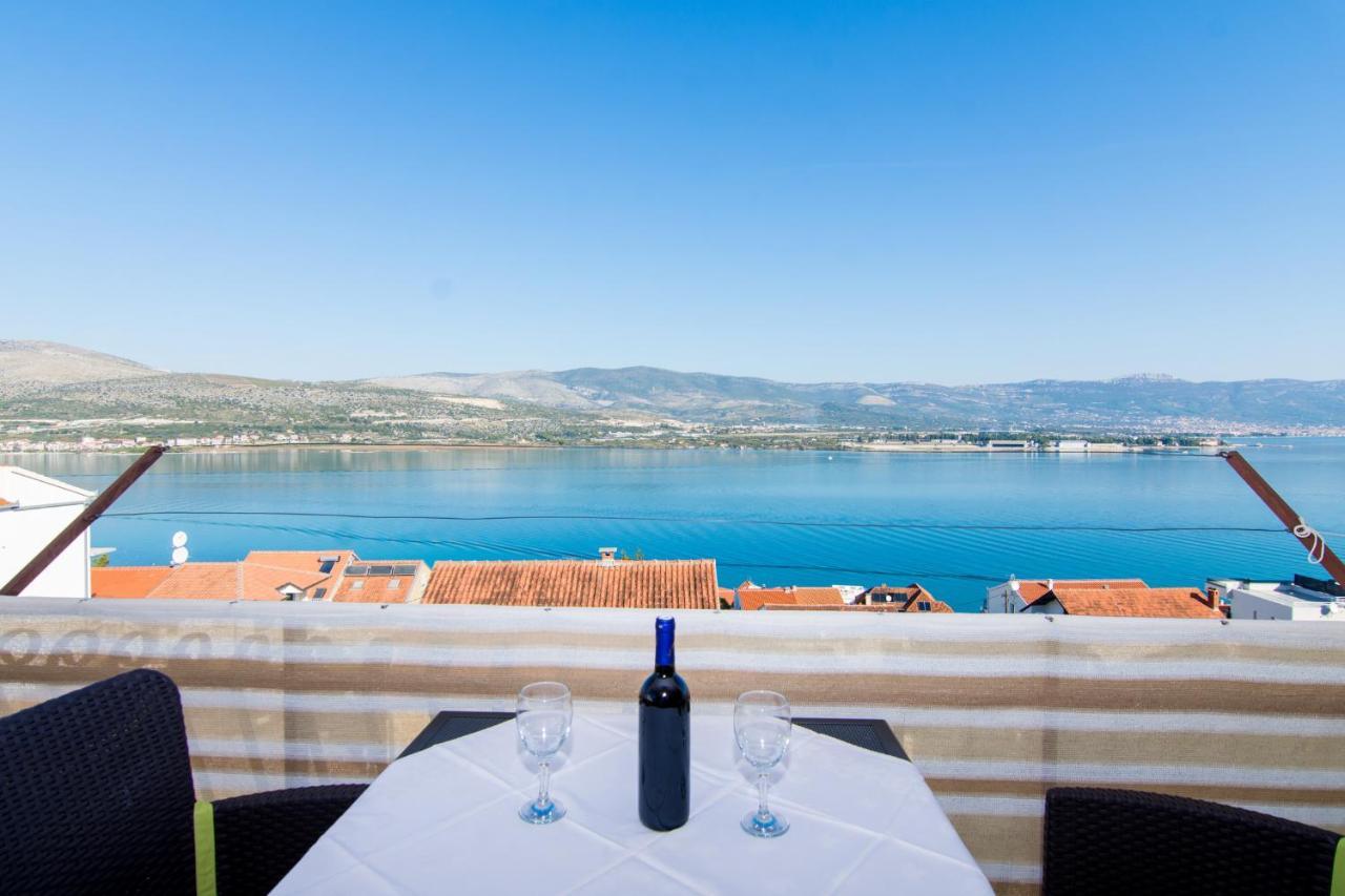 Holidays Apartments Slanada With Terrace And Sea View, Near The Beach & Town Trogir, Free Parking, Quiet Place On Peninsula Ciovo Εξωτερικό φωτογραφία
