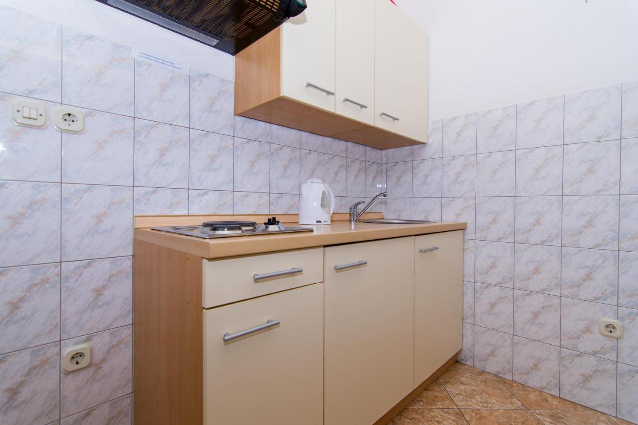 Holidays Apartments Slanada With Terrace And Sea View, Near The Beach & Town Trogir, Free Parking, Quiet Place On Peninsula Ciovo Εξωτερικό φωτογραφία