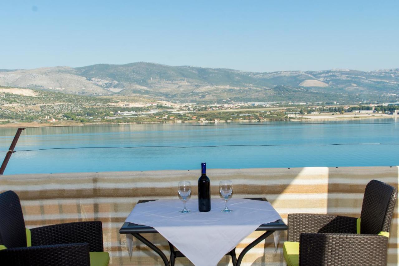 Holidays Apartments Slanada With Terrace And Sea View, Near The Beach & Town Trogir, Free Parking, Quiet Place On Peninsula Ciovo Εξωτερικό φωτογραφία